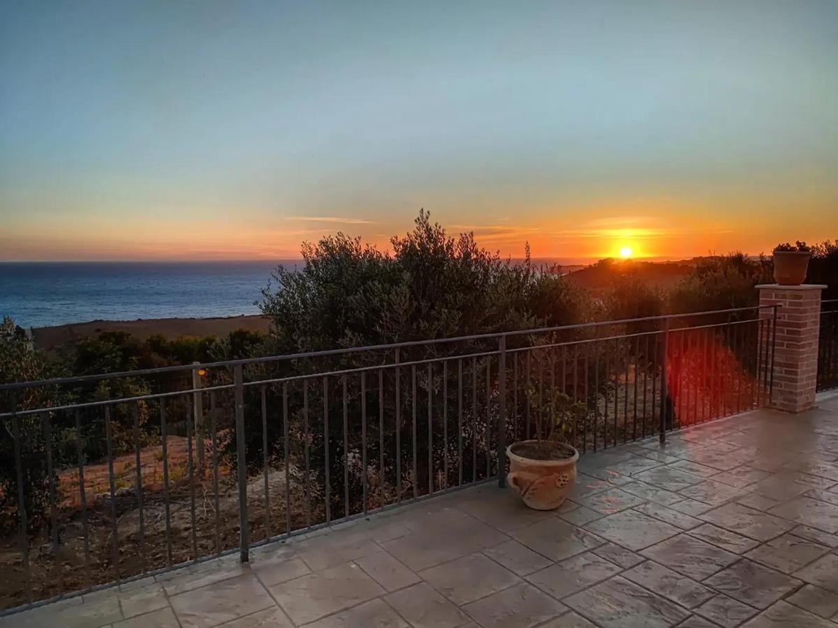 Il Casale Di Bovo Marina Villa Монталегро Екстериор снимка