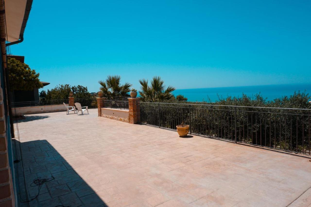 Il Casale Di Bovo Marina Villa Монталегро Екстериор снимка